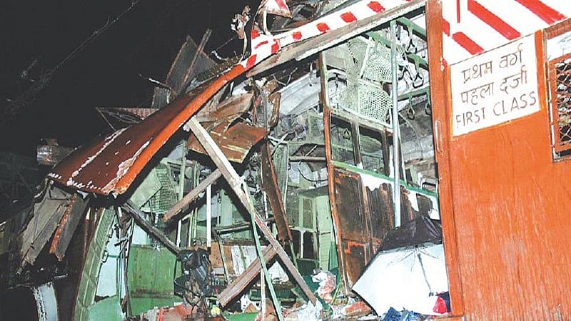 On This Day in History: July 11, 2006 – Series of bomb blasts in Mumbai local trains killed 147 and injured 439
