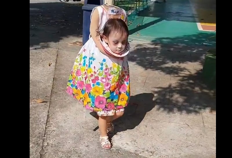 Halloween 2018: 2-year-old girl’s creepy headless costume takes internet by storm