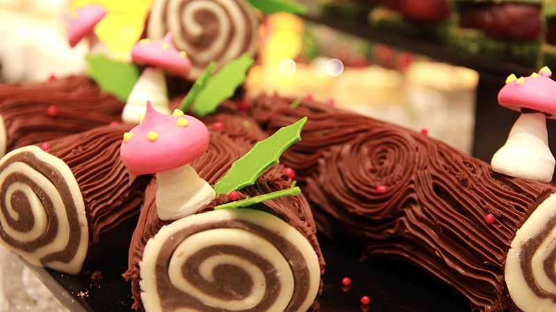 Yule Log by Executive Sous Chef Lokesh Jarodia, Novotel Imagica Khopoli