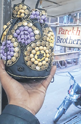 Bhopal: Experts a dying breed, low wages keep new artisans away