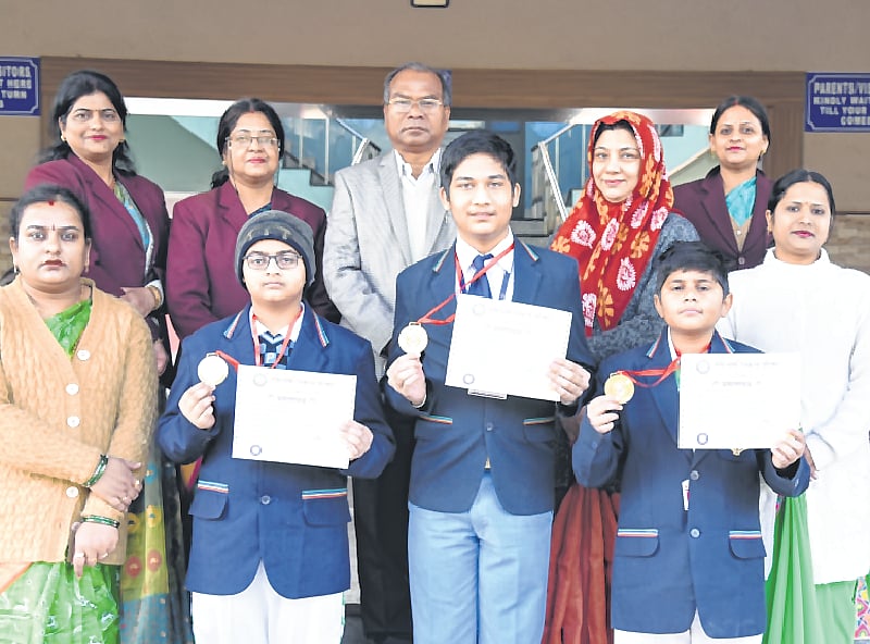 Bhopal: Four Champion schoolchildren bag aadarsh vidhyarthi puraskar