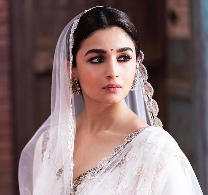 I lack ‘adaa’ of yesteryear heroines: Alia Bhatt