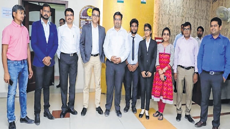 article-image