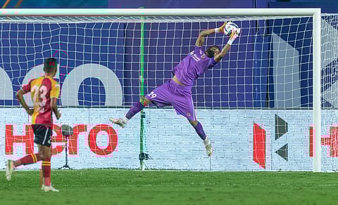 SC East Bengal goalkeeper&nbsp;Arindam Bhattacharya makes a crucial save against&nbsp;Mumbai City FC.