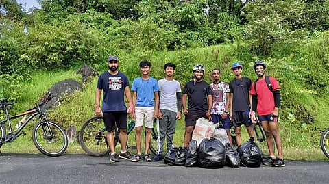 Cleaning campaign hosted in Mapusa, Goa