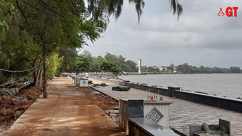 The cycling and walking tracks, which make up the promenade, alongside each other.   
