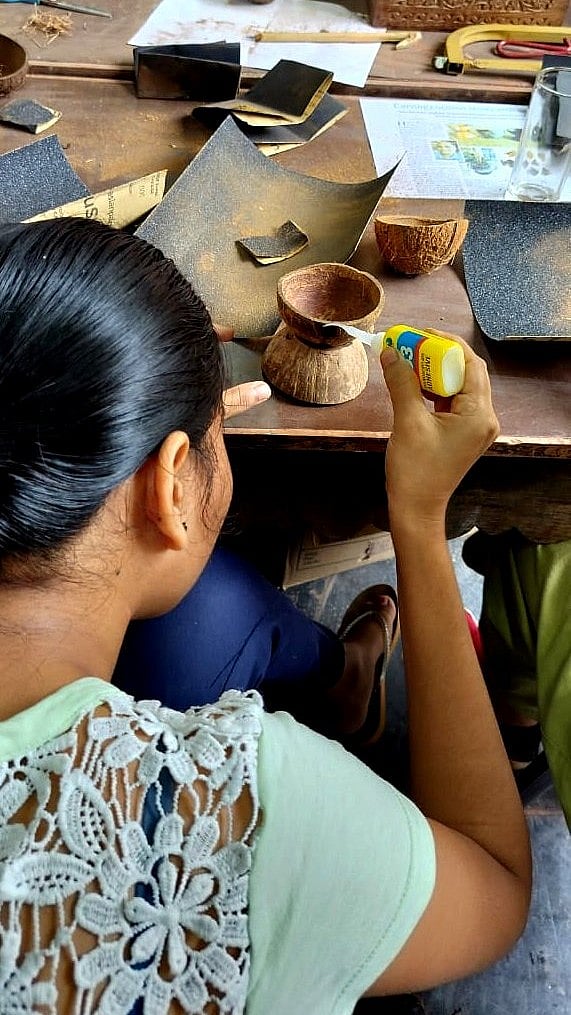 Find out how coconut turns into art in in Majorda | Gomantak Times