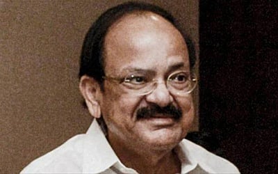 Cong depressed over Modi's growing popularity: Naidu