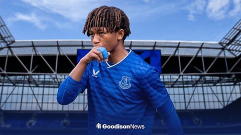 Everton youngster makes call on his future, situation is now 'very interesting' - report