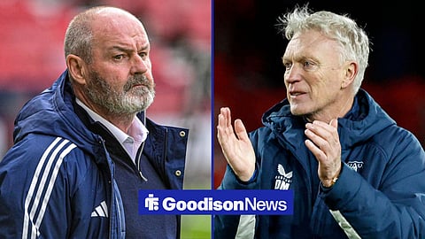 Steve Clarke looking annoyed and David Moyes smiling while clapping 