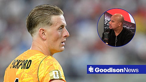 Everton goalkeeper Jordan Pickford and a circular inset of Gabby Agbonlahor speaking on talkSPORT