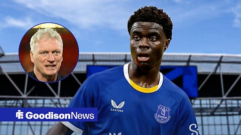 Christ Inao Oulai in an Everton shirt and David Moyes