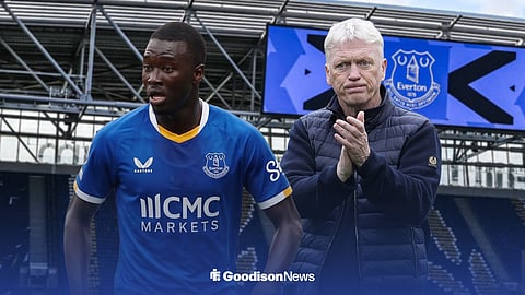 Pape Gueye and Everton manager David Moyes outside Hill Dickinson.