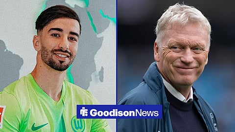 Mohamed Amoura looking on at Wolfsburg, with David Moyes smiling alongside him