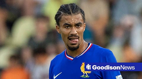 Nathan Zeze in action for France under-21s at international level