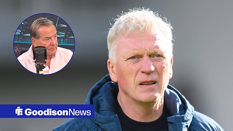 Everton manager David Moyes and Jeff Stelling speaking on talkSPORT