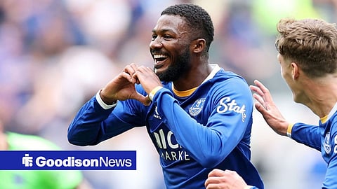 Ainsley Maitland-Niles celebrating for Everton