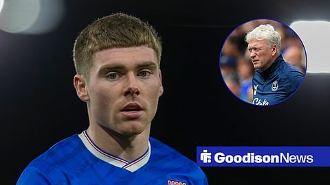 Ipswich Town left-back Leif Davis and Everton manager David Moyes in a circular inset.
