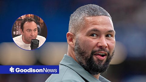 Everton fan and boxer Tony Bellew and Jason Cundy in inset