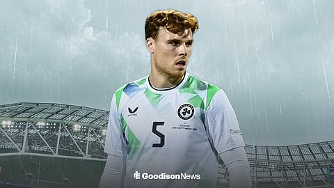 Jake O'Brien in Republic of Ireland kit ahead of rainy Aviva Stadium