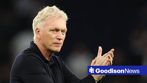 David Moyes applauds Everton fans