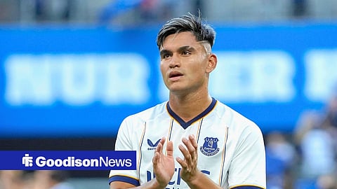 Everton midfielder Charly Alcaraz clapping after a game