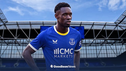 Folarin Balogun in an Everton shirt ahead of Hill Dickinson