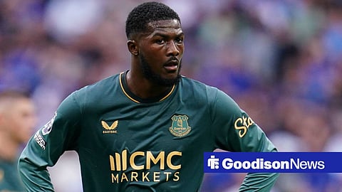 Ainsley Maitland-Niles playing for Everton
