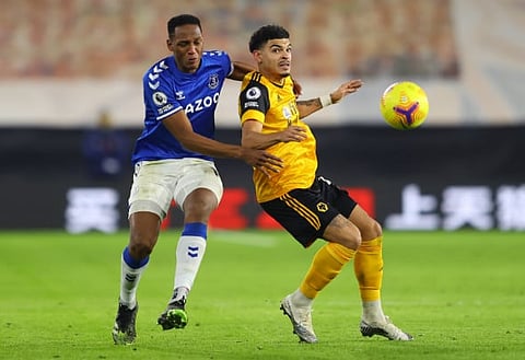 'Much more comfortable' - Exclusive: Campbell hails Mina's Everton improvement