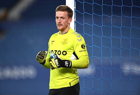 Report: Southgate considers Johnstone call-up amid Pickford injury issue
