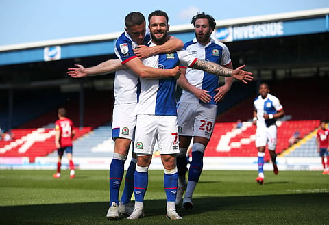 Blackburn manager Mowbray warns Armstrong off Everton move