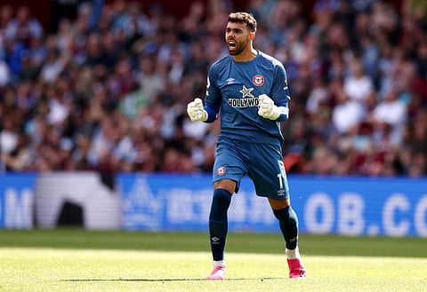 Brentford goalkeeper David Raya responds to Everton transfer question