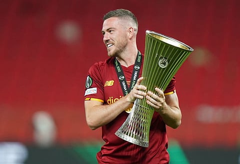 Everton links to Jordan Veretout denied as AC Milan close in on deal