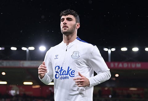 Everton make Tom Cannon transfer decision as loan exit on the cards