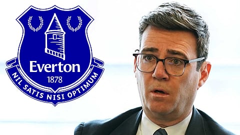 Everton: Andy Burnham laughs as he sends two-word reply about Carragher & Neville interview