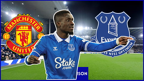 Idrissa Gueye is out of the game v Man United.