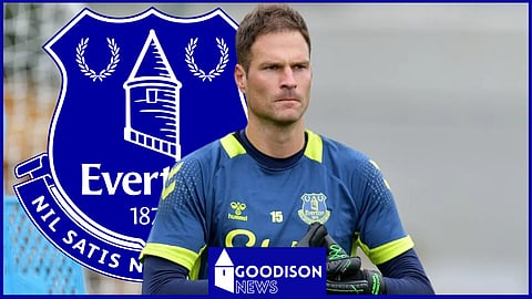 Everton goalkeeper Asmir Begovic