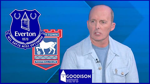 Mike Dean has offered his verdict on Everton and Ipswich Town [Credit: Sky Sports Premier League] 