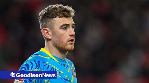 Everton secure 'bargain' Mark Travers transfer after Sky Sports latest reveal