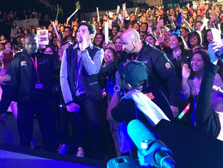 1.1650313-3296615216