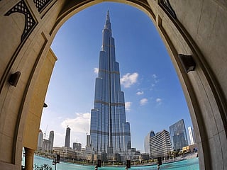 Case documents show that the brokerage was instructed by the investor to find a suitable apartment in the Burj Khalifa