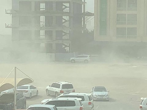 Poor visibility due to dust storm Ras Al Khaimah