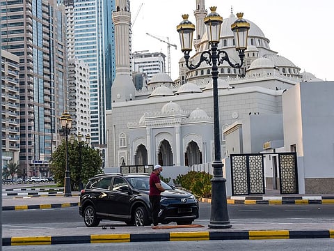 Illustrative image. Under the Federal Traffic Law (Article 60), parking behind other vehicles and blocking their way carries a fine of Dh500.