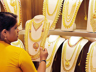 In the UAE, the yellow metal has opened Wednesday on the lower side. 24- karat is priced at Dh496 versus Dh497.25 last evening.