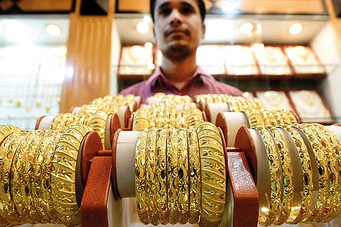 The Dubai 24K gold rate fell to Dh533 per gram, from Dh536.75 at the previous close, while 22K gold dropped to Dh493.75 from Dh497. 