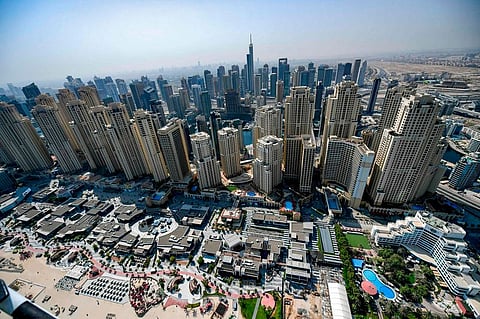 A view of the Jumeirah Beach Residences (JBR), a 40-tower block, and the Dubai Marina (183 buildings). Together, they form the tallest block of skyscrapers in the world. Then next to it, there’s the Jumeirah Beach. Dubai aims to be the most walkable city, accessible by public transport.