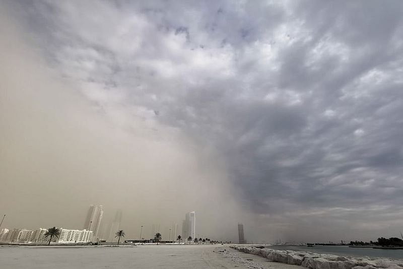 Strong winds, dust storm across the UAE