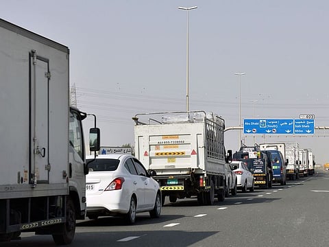 Abu Dhabi rolls out weekend traffic curbs for heavy vehicles and labour buses