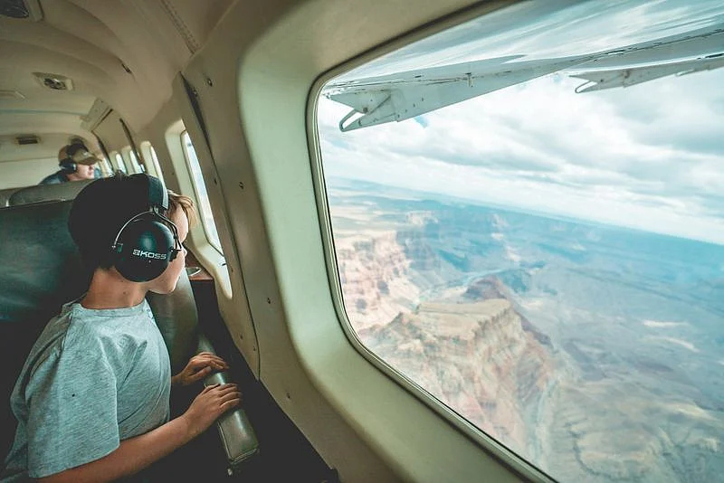 Occupying children during a plane journey