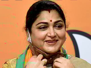 Before joinig politics, Khusbu featured in hit movies like The Burning Train, Jaanoo, Dharmathin Thalaivan and Deewana Mujh Sa Nahin 